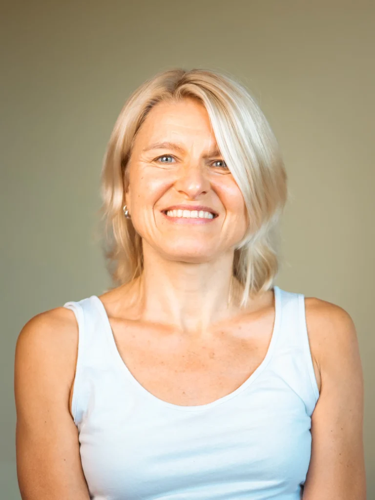 Sandra - Yogabird